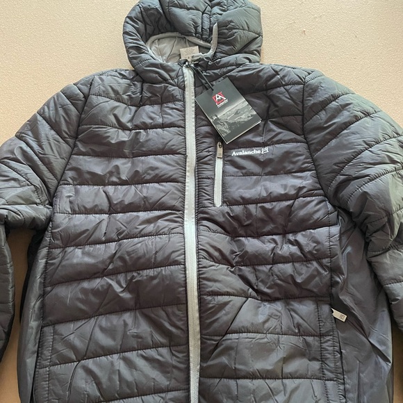 Avalanche, quilted hoody, girl xl - Picture 8 of 9